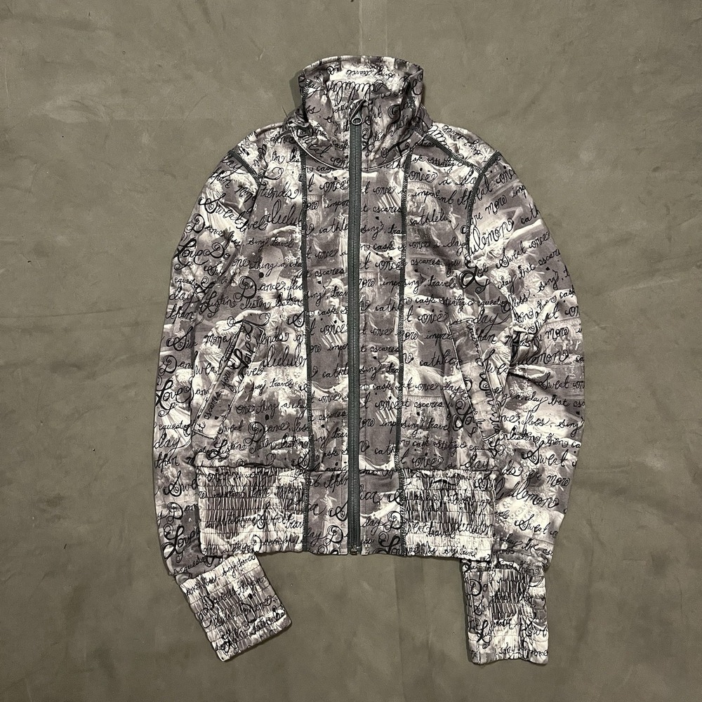 lululemon athletica Da Bomber Zip Up‎ Jacket Inky Manifesto AOP Womens Size 2